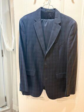 Kenneth Cole Suite